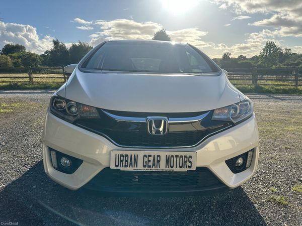 Honda Fit Hatchback, Petrol Hybrid, 2016, White