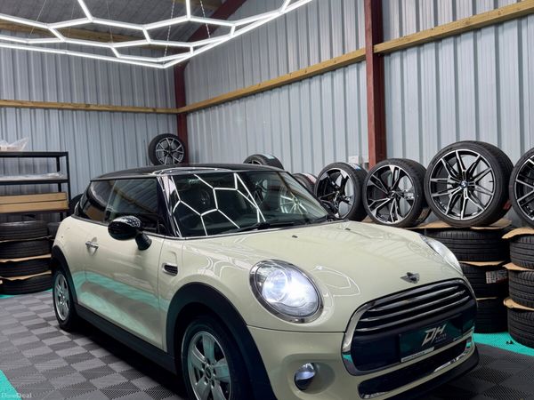 Mini Cooper Hatchback, Petrol, 2017, Beige