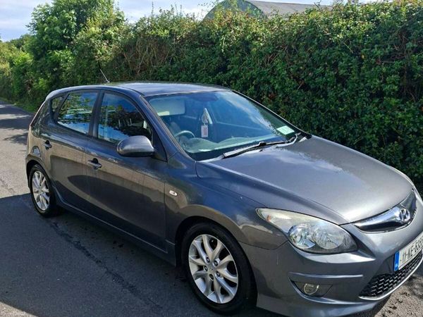Hyundai i30 Hatchback, Diesel, 2011, Grey