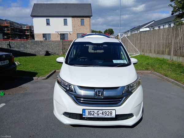 Honda Freed MPV, Petrol Hybrid, 2016, White