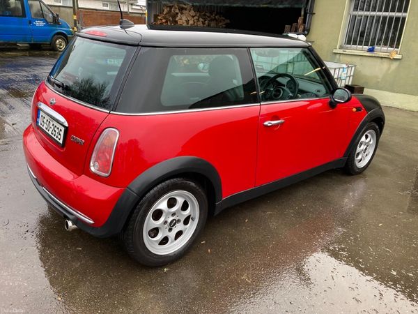 Mini Cooper Hatchback, Petrol, 2005, Red