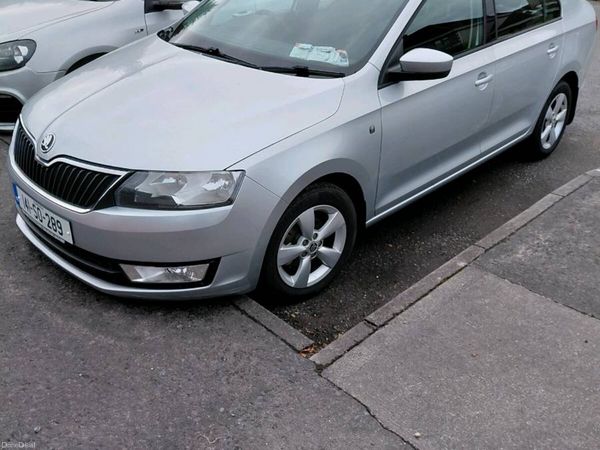 Skoda Rapid Saloon, Petrol, 2014, Silver