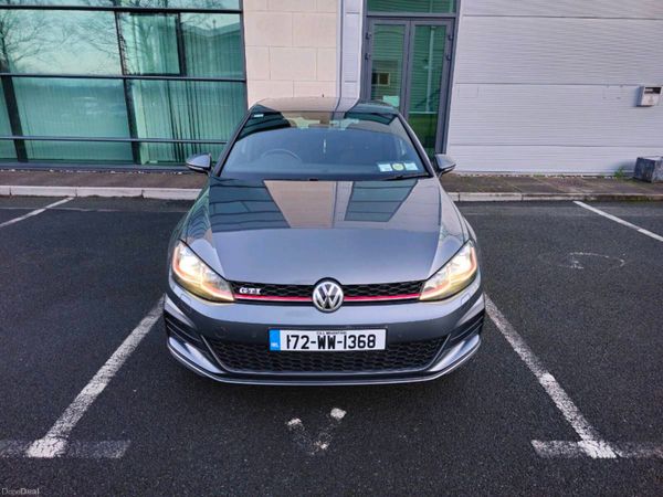 Volkswagen Golf Hatchback, Petrol, 2017, Grey