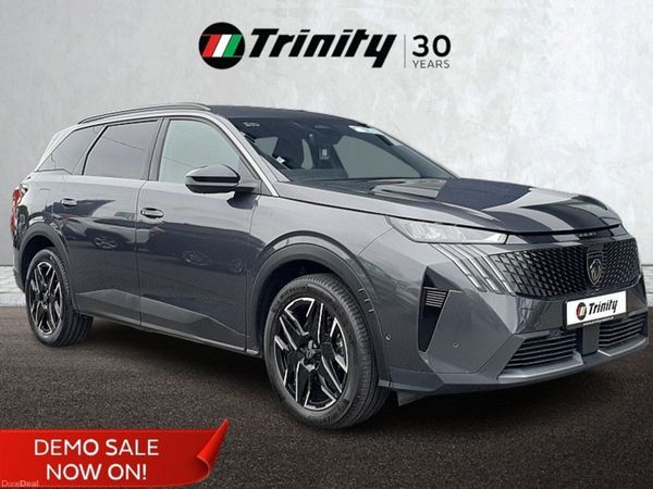 Peugeot 5008 MPV, Petrol Hybrid, 2025, Grey