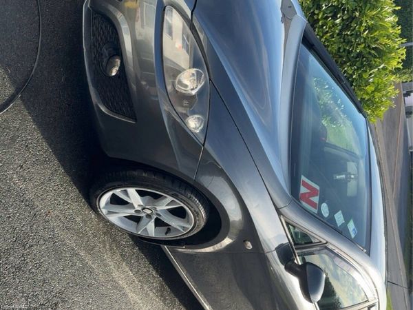 SEAT Leon Hatchback, Diesel, 2011, Grey