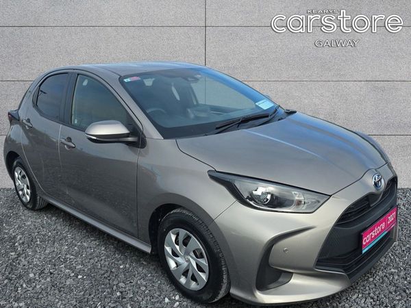 Toyota Yaris Hatchback, Petrol Hybrid, 2021, Brown