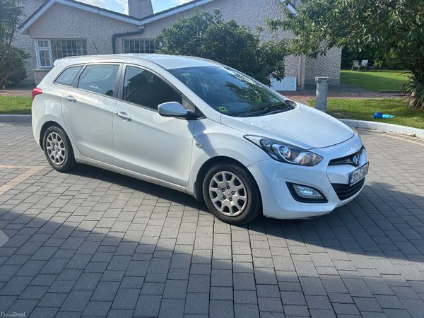 Hyundai i30 Estate, Diesel, 2013, White
