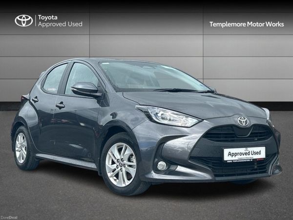 Toyota Yaris Hatchback, Petrol Hybrid, 2025, Grey