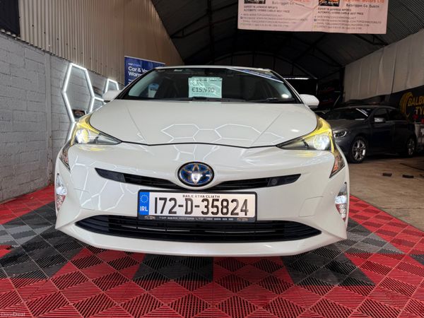 Toyota Prius Saloon, Petrol Hybrid, 2017, White