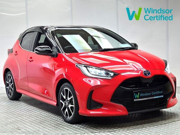 Toyota Yaris Hatchback, Petrol Hybrid, 2021, Red