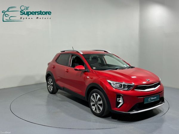 Kia Stonic Hatchback, Petrol, 2021, Red