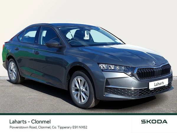 Skoda Octavia Saloon, Petrol, 2026, Grey