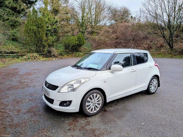 Suzuki Swift Hatchback, Petrol, 2012, White