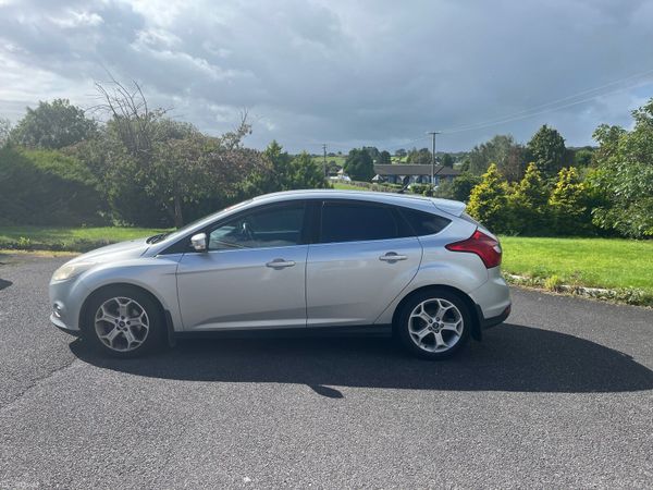 Ford Focus Hatchback, Diesel, 2011, Silver