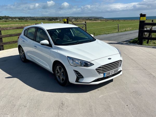 Ford Focus Hatchback, Petrol, 2019, White