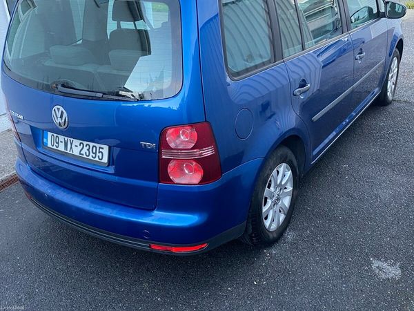 Volkswagen Touran MPV, Diesel, 2009, Blue