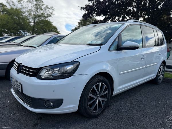 Volkswagen Touran MPV, Petrol, 2015, White