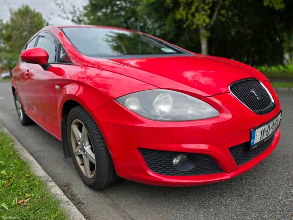 SEAT Leon Hatchback, Diesel, 2011, Red