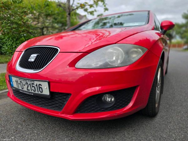 SEAT Leon Hatchback, Diesel, 2011, Red