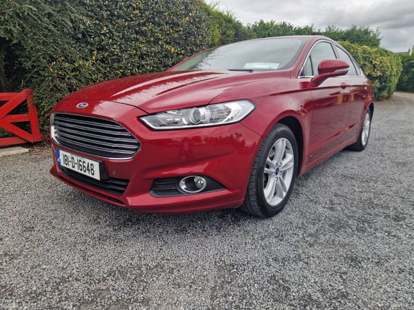 Ford Mondeo Hatchback, Diesel, 2018, Red