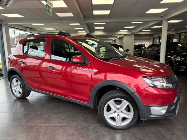 Dacia Sandero Stepway Hatchback, Diesel, 2017, Red