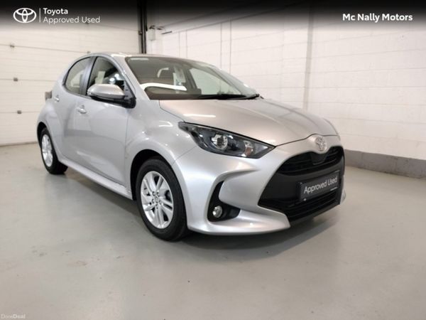 Toyota Yaris Hatchback, Petrol, 2024, Silver