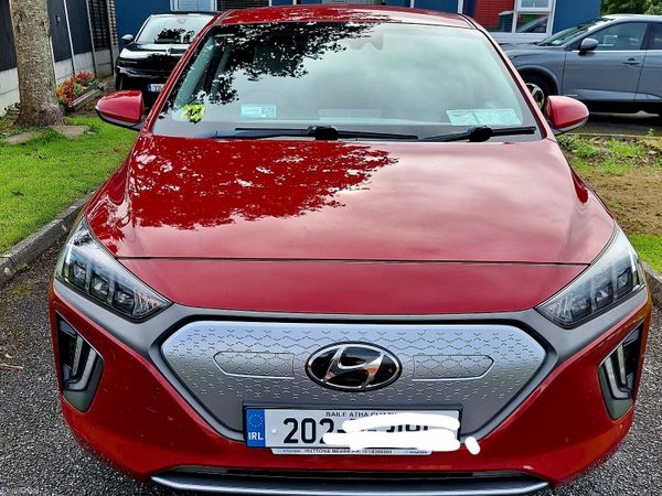 Hyundai IONIQ Hatchback, Electric, 2020, Red