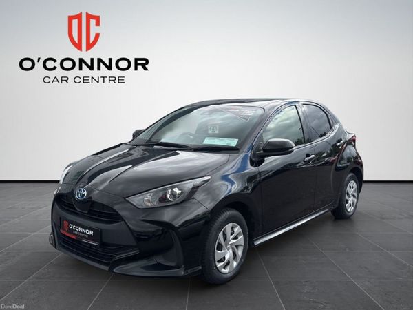 Toyota Yaris Saloon, Petrol Hybrid, 2021, Black