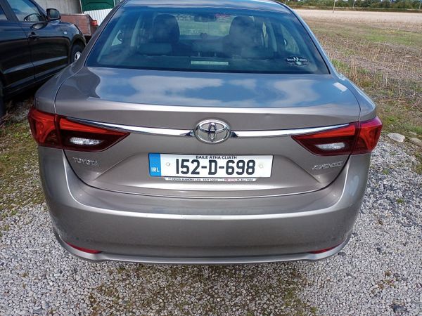 Toyota Avensis Saloon, Diesel, 2015, Bronze