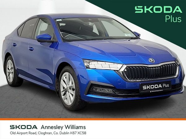 Skoda Octavia Saloon, Petrol, 2023, Blue