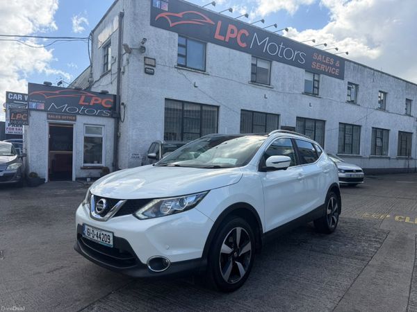 Nissan Qashqai Hatchback, Diesel, 2016, White