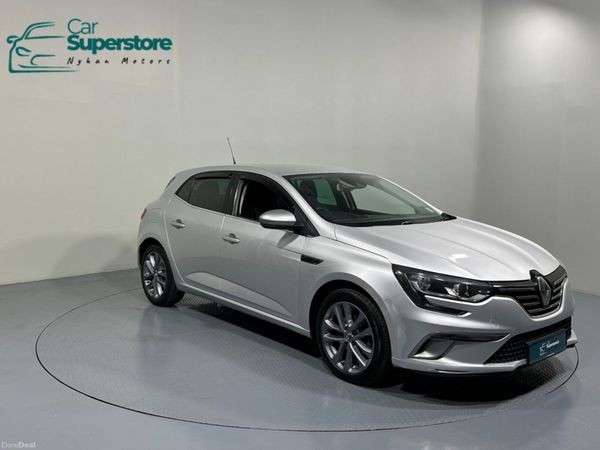 Renault Megane Hatchback, Diesel, 2016, Silver