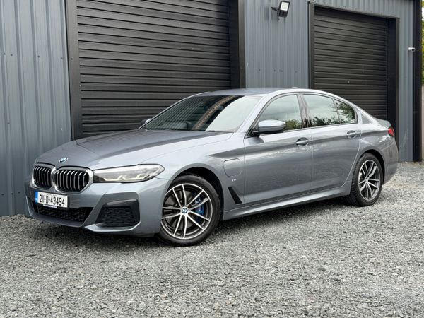 BMW 5-Series Saloon, Petrol Hybrid, 2021, Blue