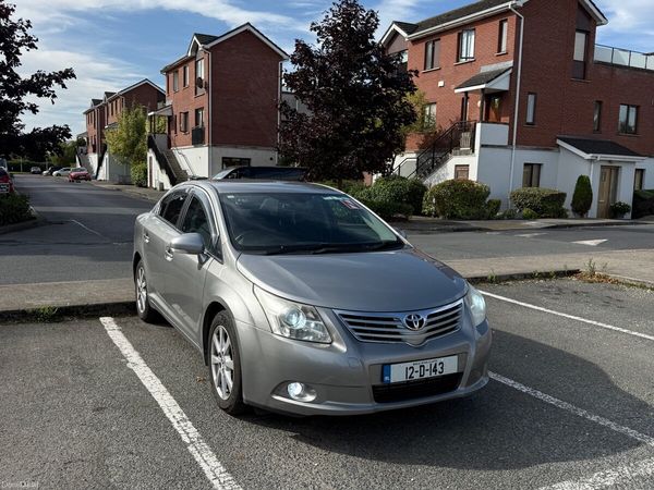 Toyota Avensis Saloon, Diesel, 2012, Grey