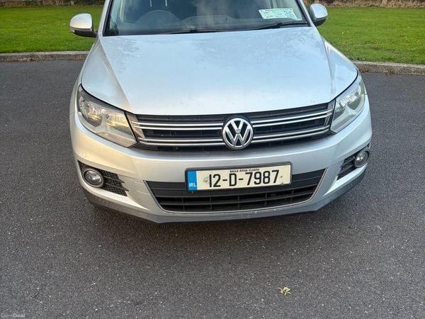 Volkswagen Tiguan SUV, Diesel, 2012, Silver
