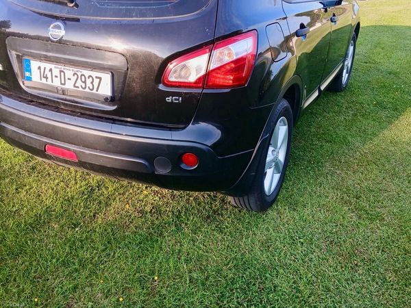 Nissan Qashqai Hatchback, Diesel, 2014, Black