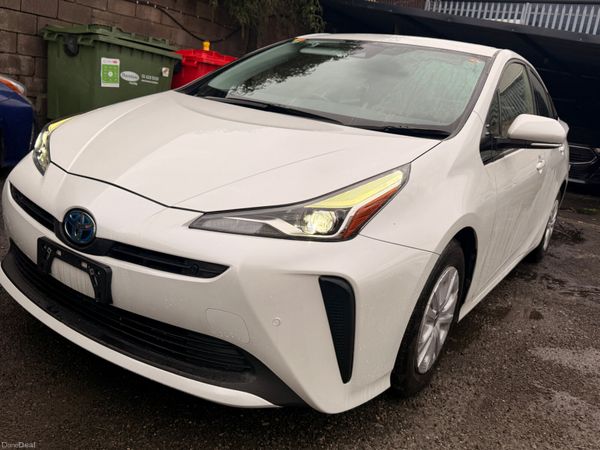 Toyota Prius Hatchback, Petrol Hybrid, 2022, White
