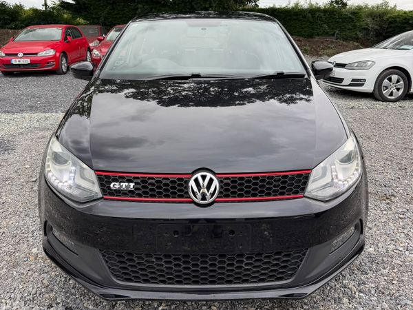 Volkswagen Polo Hatchback, Petrol, 2013, Black