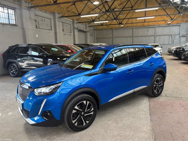 Peugeot 2008 MPV, Petrol, 2022, Blue