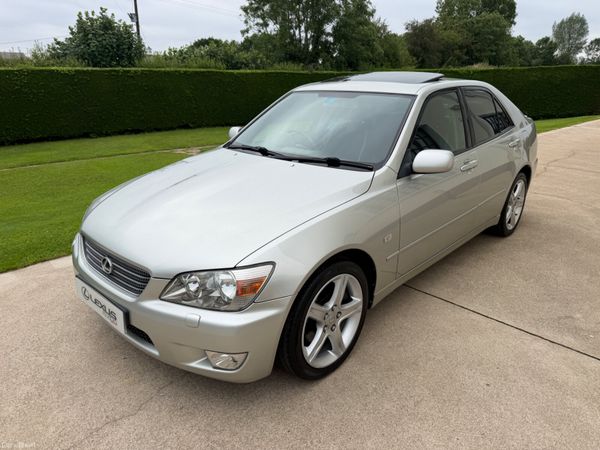 Lexus IS Saloon, Petrol, 2002, Silver
