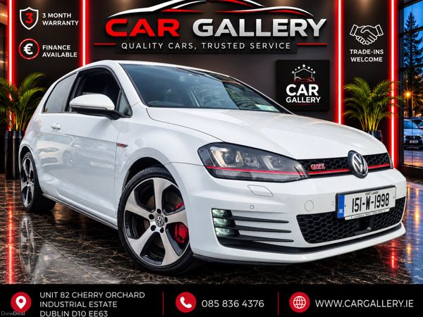 Volkswagen Golf Estate, Petrol, 2015, White
