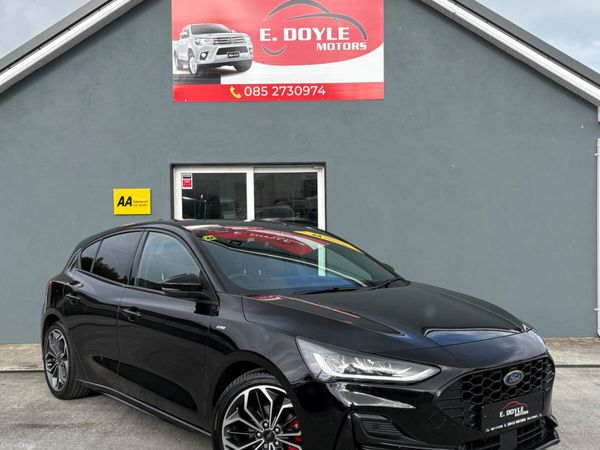 Ford Focus Hatchback, Diesel, 2023, Black