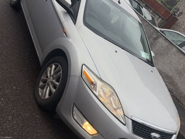 Ford Mondeo Hatchback, Diesel, 2010, Silver