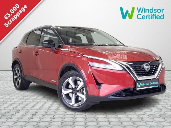 Nissan Qashqai SUV, Petrol, 2023, Red