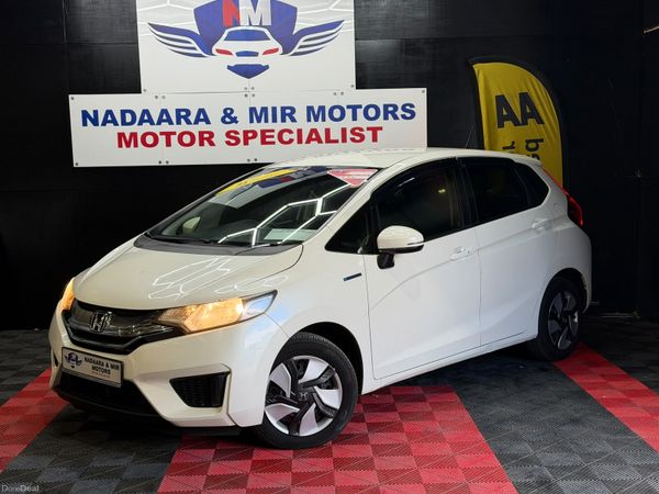 Honda Fit Hatchback, Petrol Hybrid, 2014, Grey