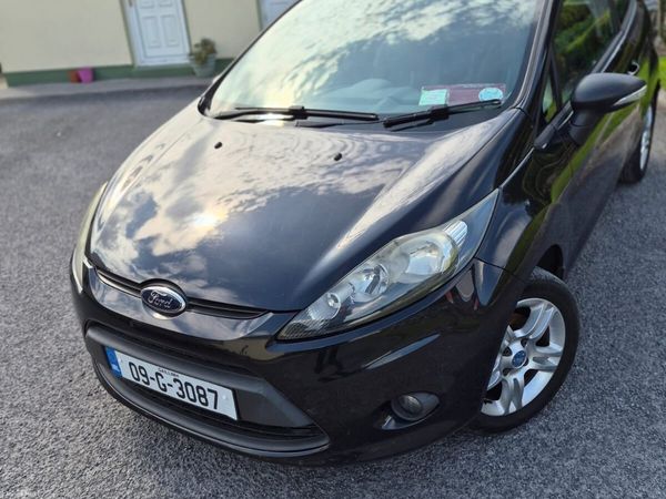 Ford Fiesta Hatchback, Diesel, 2009, Black