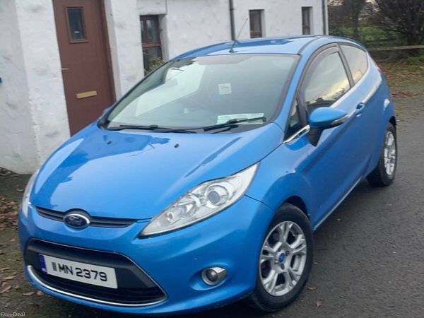 Ford Fiesta Hatchback, Diesel, 2011, Blue