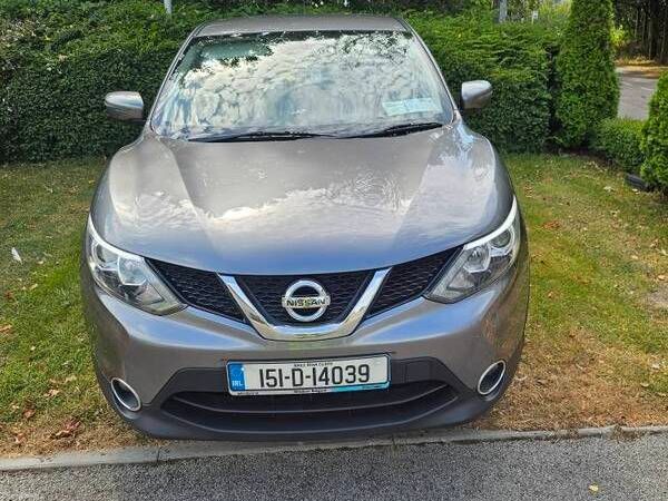 Nissan Qashqai Hatchback, Diesel, 2015, Grey