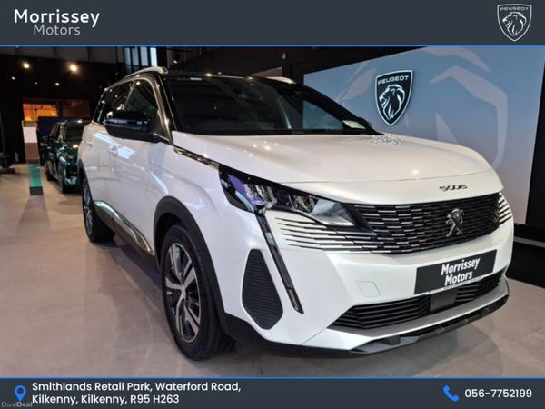 Peugeot 5008 MPV, Diesel, 2024, White