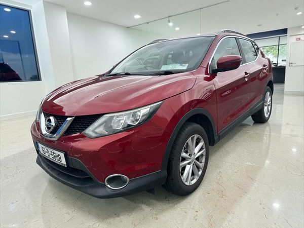 Nissan Qashqai Hatchback, Petrol, 2016, Red